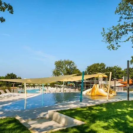 Mobilehomes In Novigrad - Istrien 38463 Dajla